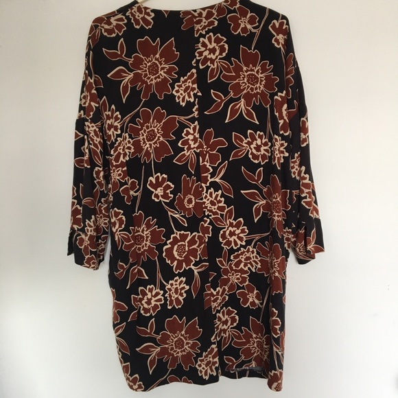 Patterned Zara Dress with pockets - Picture 5 of 5